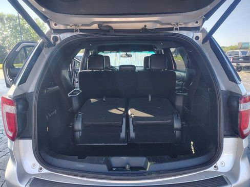 Used 2018 Ford Explorer Limited AWD/4WD image 12