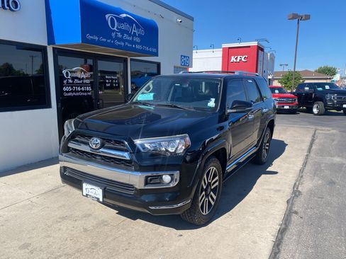 Used 2014 Toyota 4Runner Limited AWD/4WD image 2