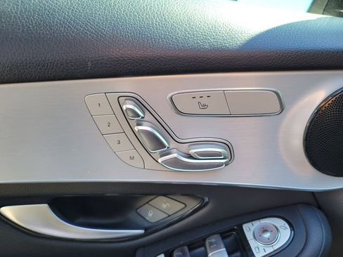 Used 2022 Mercedes-Benz GLC 300 image 18