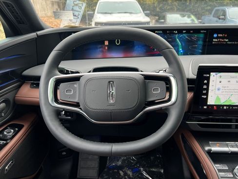 New 2026 Lincoln Nautilus Reserve w/ Jet Appearance Package image 18