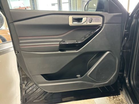 Used 2023 Ford Explorer ST-Line image 25