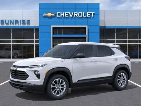 New 2026 Chevrolet TrailBlazer LS FWD image 3