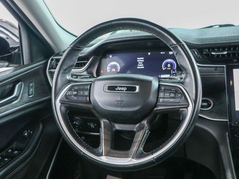Used 2021 Jeep Grand Cherokee L Limited RWD image 12