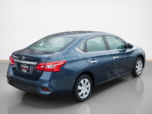 Used 2017 Nissan Sentra SV image 3