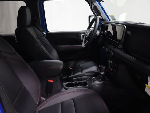 New 2026 Jeep Wrangler Unlimited Rubicon image 17