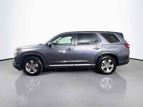 Used 2025 Honda Pilot EX-L image 6