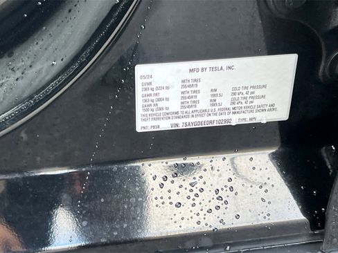 Used 2024 Tesla Model Y Long Range image 30