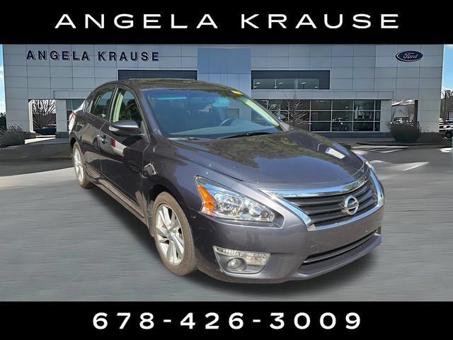 Used 2013 Nissan Altima 2.5 SL w/ Technology Pkg FWD image 1