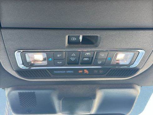 Used 2025 Ford F150 Raptor AWD/4WD image 30