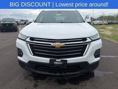 Used 2023 Chevrolet Traverse LT AWD/4WD image 3