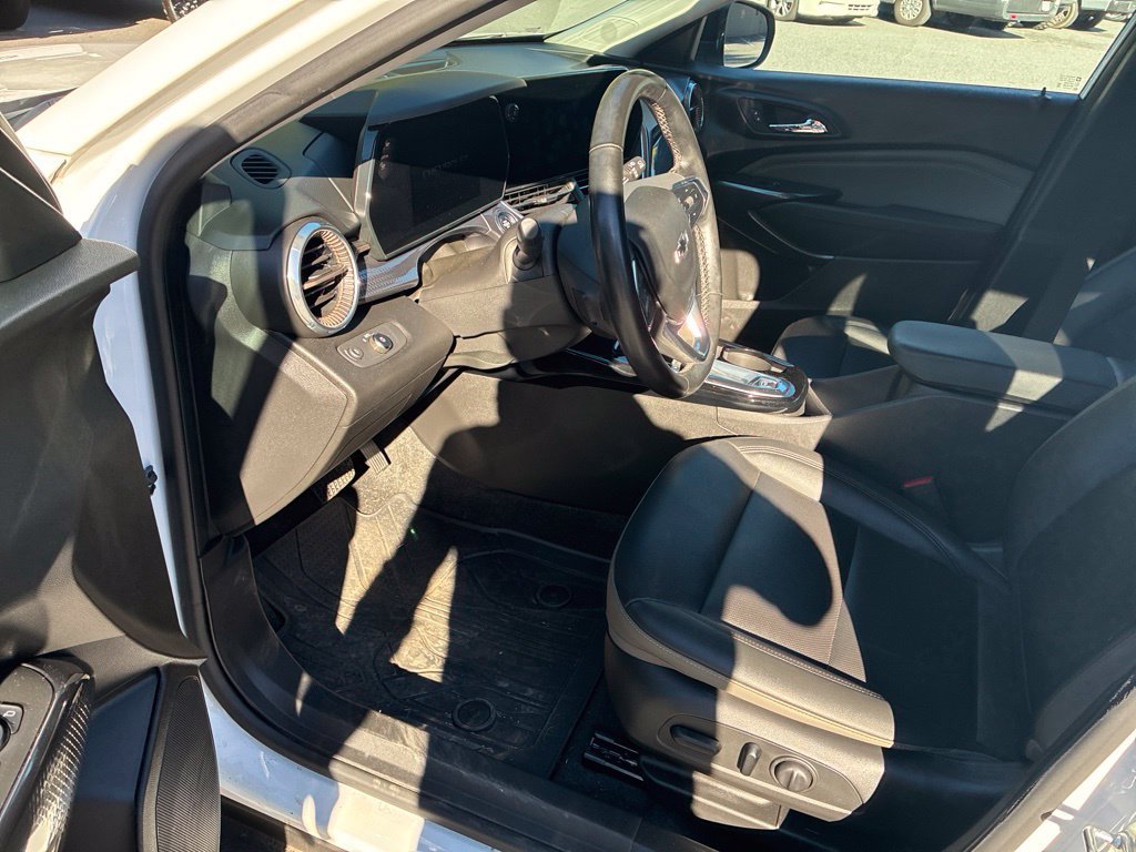 Used 2024 Chevrolet Trax ACTIV w/ Driver Confidence Package FWD image 10