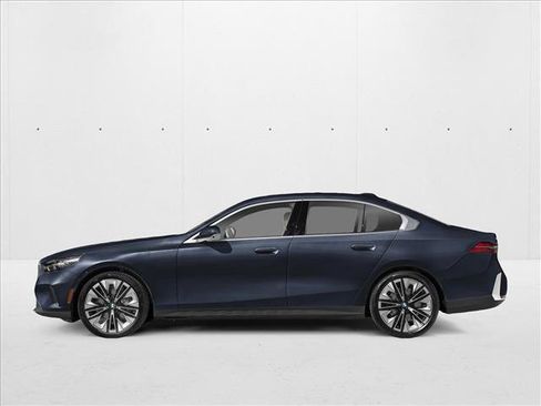 New 2027 BMW 540i xDrive w/ M Sport Package AWD/4WD image 3