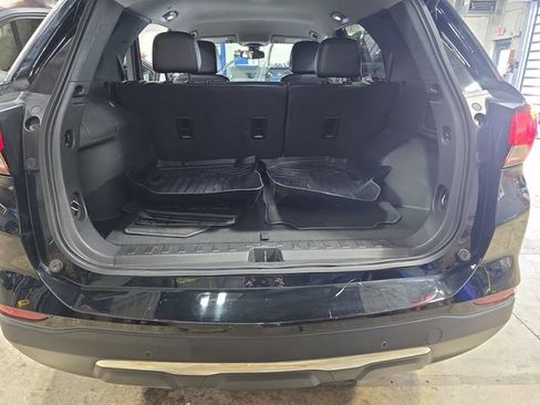 Used 2024 Chevrolet Equinox Premier AWD/4WD image 16