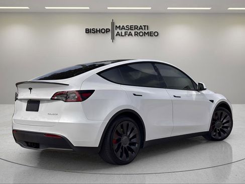 Used 2022 Tesla Model Y Performance AWD/4WD image 5