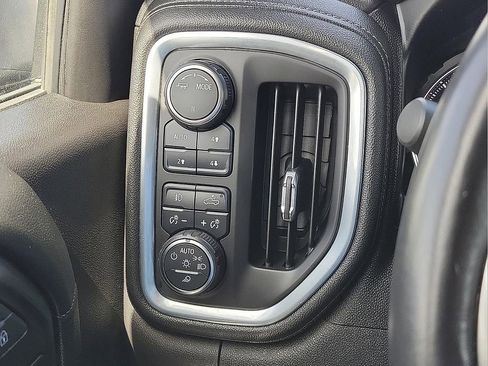 Used 2021 Chevrolet Silverado 1500 LTZ AWD/4WD image 14
