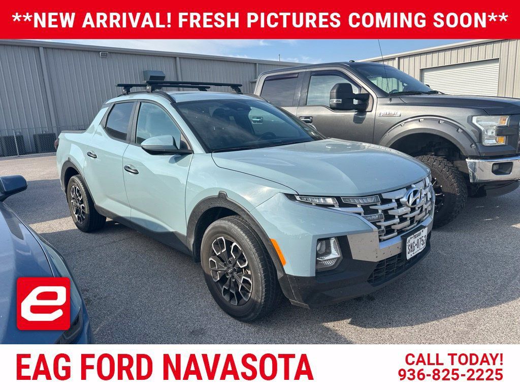 Used 2023 Hyundai Santa Cruz SEL w/ Activity Package FWD image 1