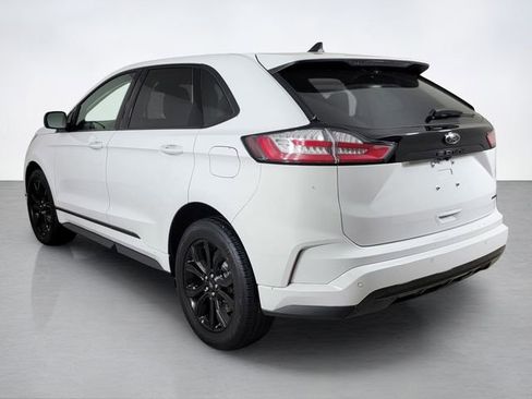 Used 2024 Ford Edge SE w/ Black Appearance Package AWD/4WD image 5