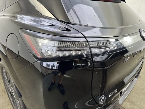 Used 2025 Nissan Murano Platinum AWD/4WD image 31