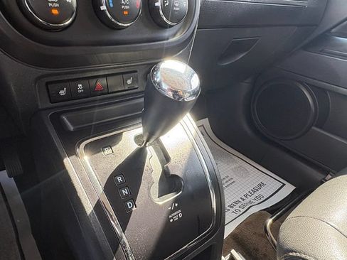 Used 2017 Jeep Patriot Sport w/ Power Value Group FWD image 27