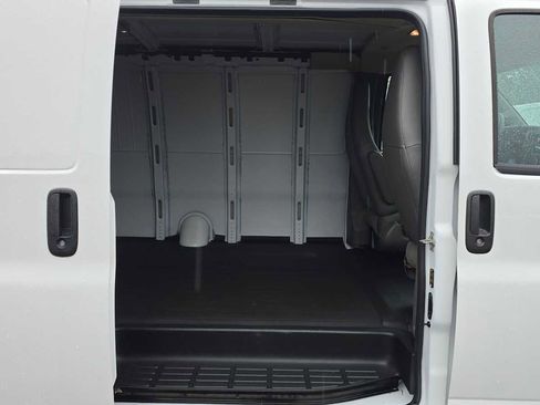 Used 2025 Chevrolet Express 2500 Extended w/ Driver Convenience Package RWD image 15