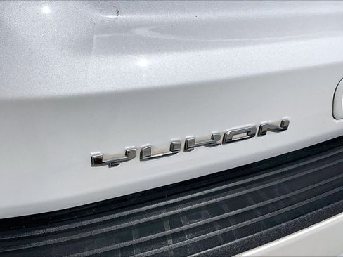 Used 2024 GMC Yukon Denali w/ Denali Reserve Package AWD/4WD image 10