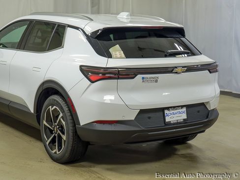 New 2026 Chevrolet Equinox EV LT image 7