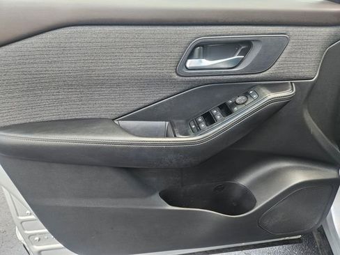 Used 2023 Nissan Rogue SV AWD/4WD image 15