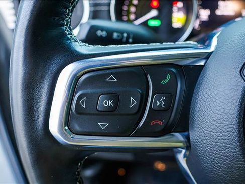 Used 2022 Jeep Wrangler Unlimited Sahara image 13