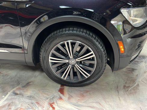 Used 2019 Volkswagen Tiguan SEL AWD/4WD image 34