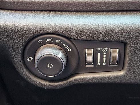 New 2026 Chrysler Pacifica Select image 18