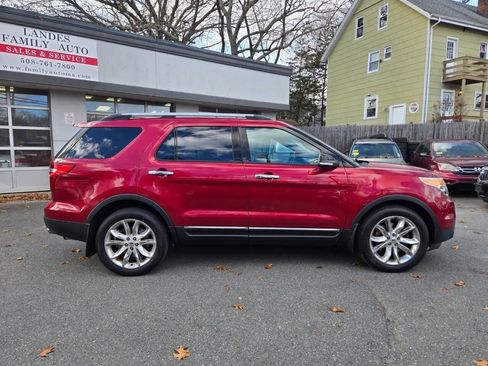 Used 2014 Ford Explorer XLT w/ Equipment Group 202A image 15