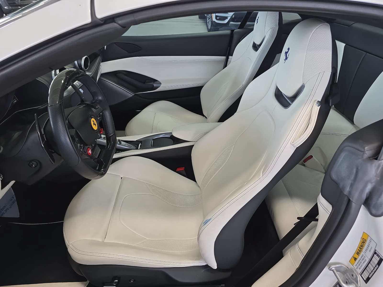 Used 2023 Ferrari Portofino M RWD image 5