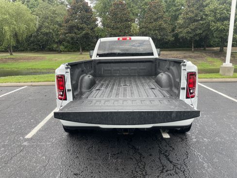 Used 2026 RAM 3500 Big Horn AWD/4WD image 30