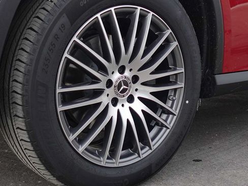 Used 2026 Mercedes-Benz GLC 300 4MATIC image 12