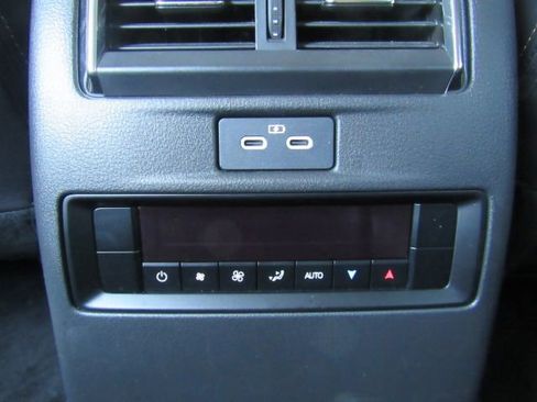 Used 2024 MAZDA CX-90 3.3 Turbo w/ Preferred Package image 30