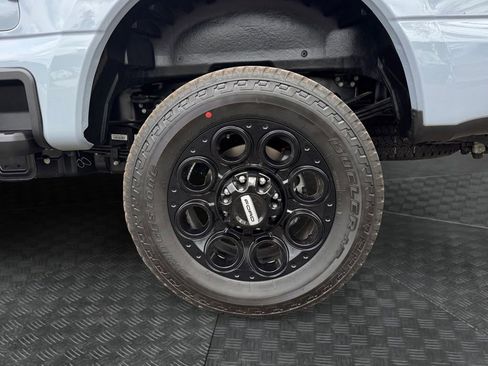 New 2026 Ford F250 Lariat w/ Black Appearance Package AWD/4WD image 17