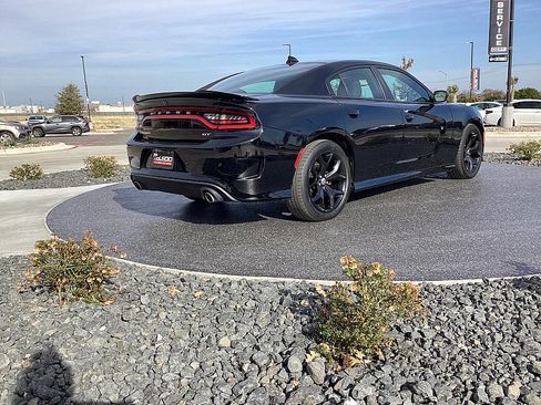 Used 2020 Dodge Charger GT image 4