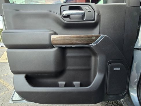 Used 2020 Chevrolet Silverado 1500 RST w/ All-Star Edition image 17