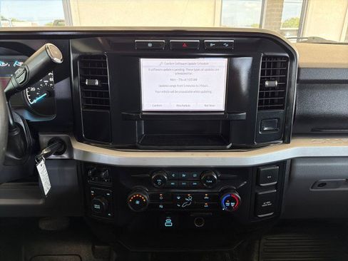 Used 2024 Ford F350 XLT w/ FX4 Off-Road Package AWD/4WD image 16