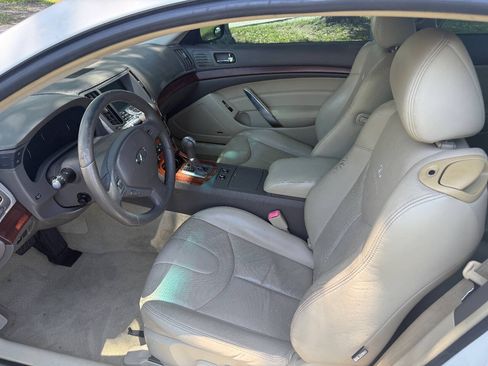 Used 2009 INFINITI G37 Journey w/ Premium Pkg RWD image 5
