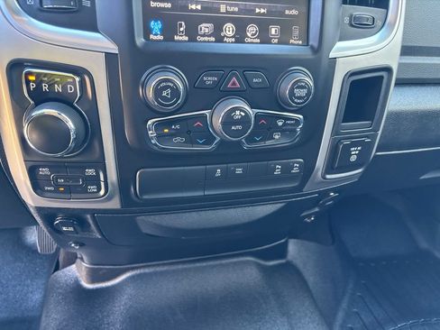 Used 2017 RAM 1500 Big Horn AWD/4WD image 23