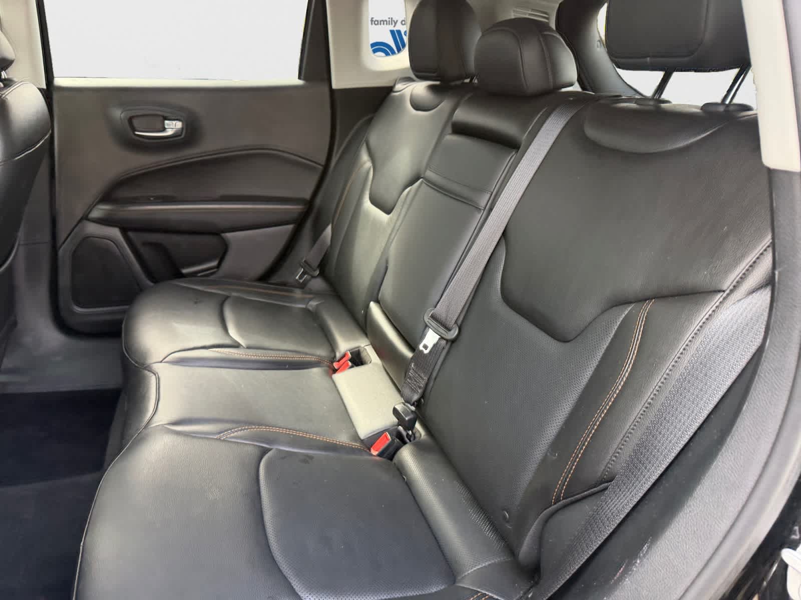 Used 2018 Jeep Compass Limited w/ Navigation Group AWD/4WD image 18