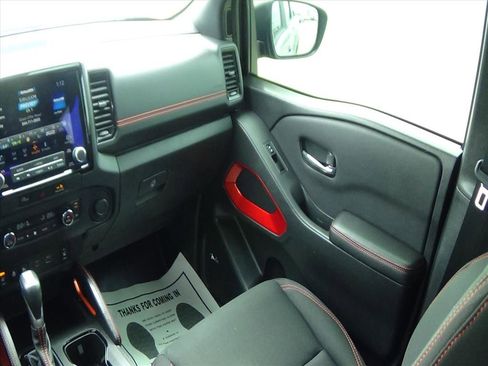 Used 2023 Nissan Frontier PRO-4X w/ Pro Convenience Package image 14