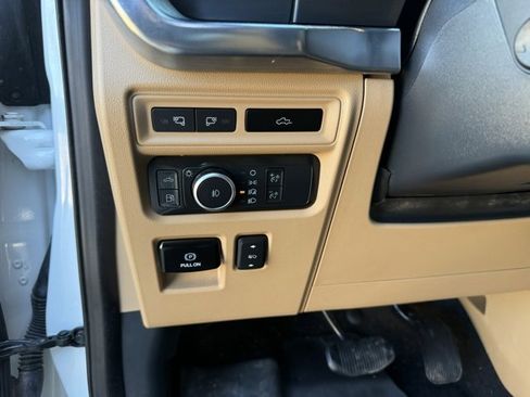 Used 2023 Ford F150 Lariat w/ Equipment Group 502A High image 17