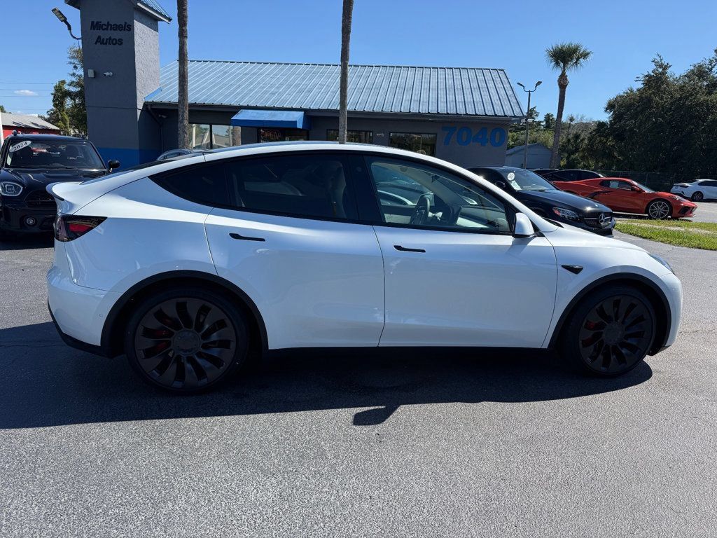 Used 2022 Tesla Model Y Performance AWD/4WD image 4