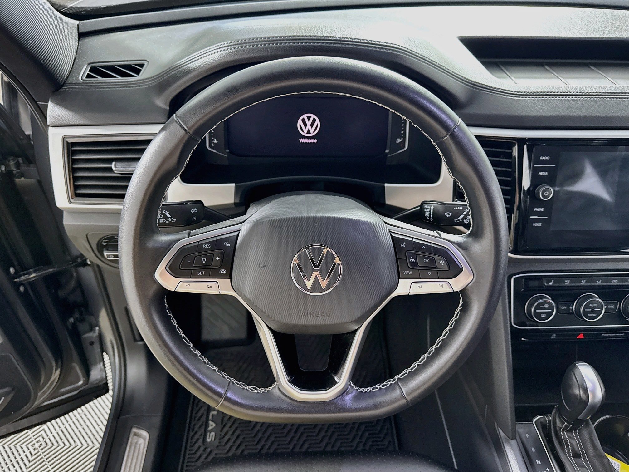 Used 2023 Volkswagen Atlas Cross Sport SE w/ Panoramic Sunroof Package AWD/4WD image 15