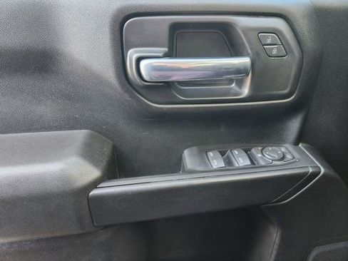 Used 2025 Chevrolet Silverado 1500 Custom w/ Turbomax Blackout Package image 24