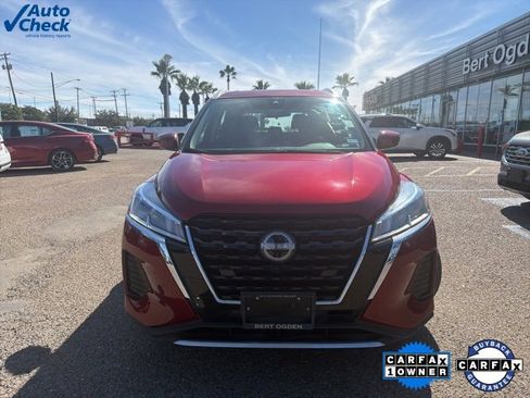 Certified 2023 Nissan Kicks SV image 2