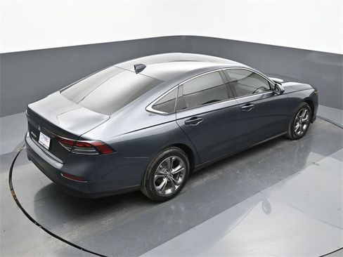 Used 2024 Honda Accord EX image 17