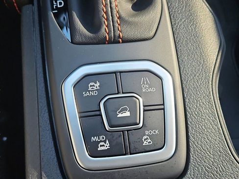 New 2026 Nissan Frontier PRO-4X w/ Tow Package image 11